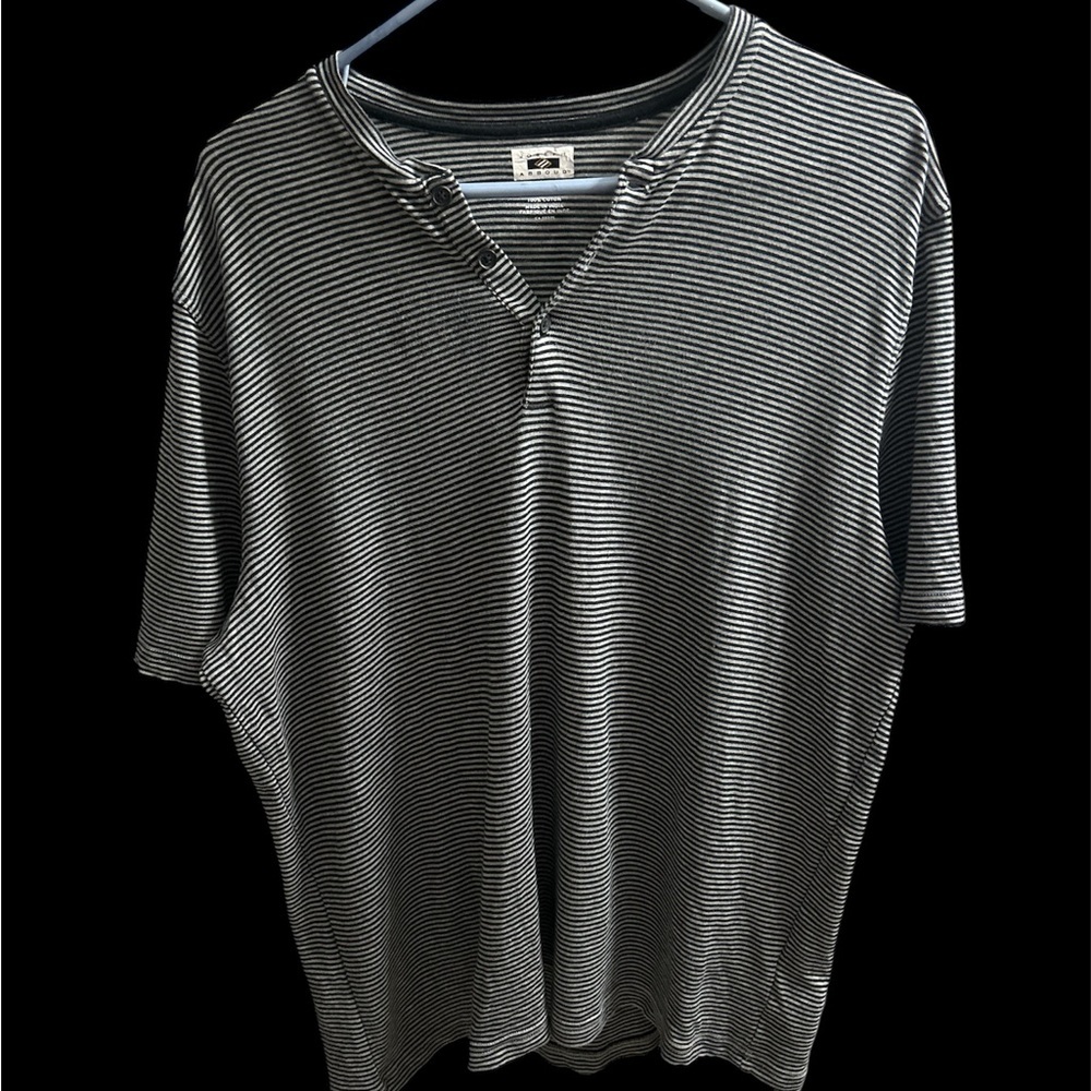black and grey stripped tshirt